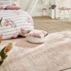 Flachgewebe-Teppich, Baroque Rose 2 Flachgewebe-Teppich, Baroque Rose -KayLa Verkaufsgeschäft Baracoa FlachgewebeTeppich rosa BaroqueRose 170x240 mil