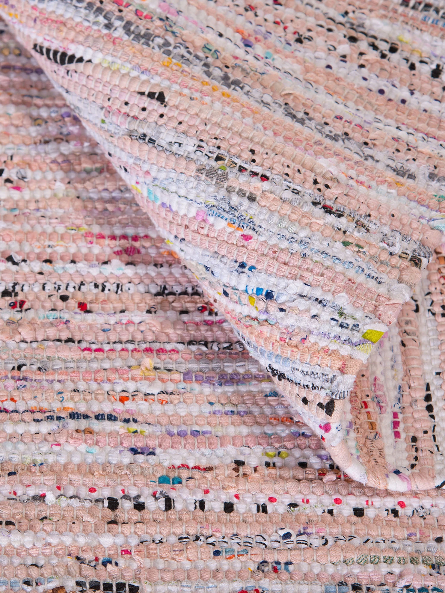 Fleckerl-Teppich, Rose 7 Fleckerl-Teppich, Rose – Bild 5