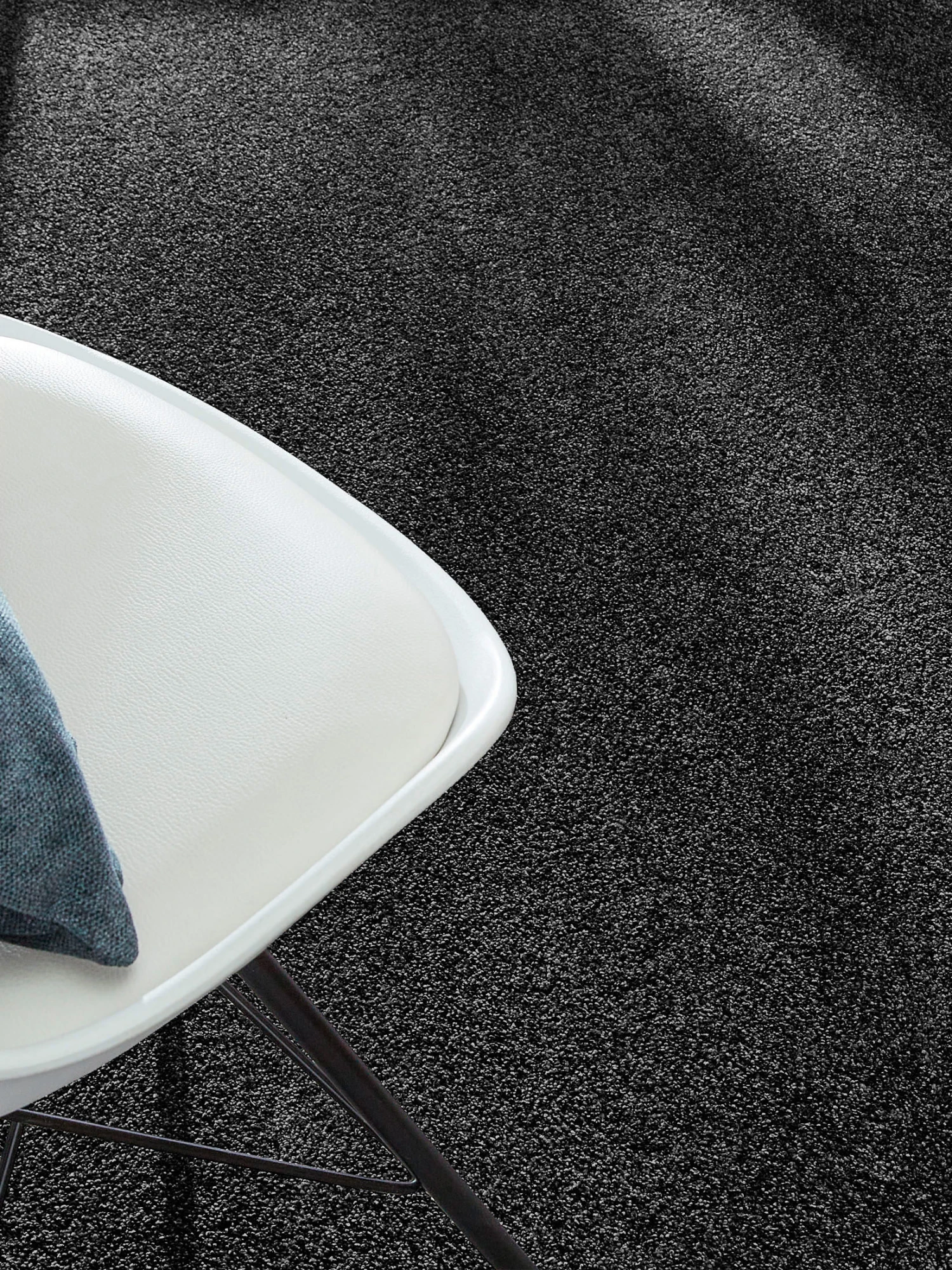 Velours-Teppichboden, Schiefer 3 Velours-Teppichboden, Schiefer