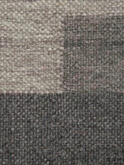Woll-Teppich, Stone Grey 10 Woll-Teppich, Stone Grey -KayLa Verkaufsgeschäft Vaermland WollTeppich Grau StoneGrey 170x240 lup