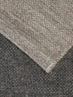 Woll-Teppich, Stone Grey 11 Woll-Teppich, Stone Grey -KayLa Verkaufsgeschäft Vaermland WollTeppich Grau StoneGrey 170x240 wel